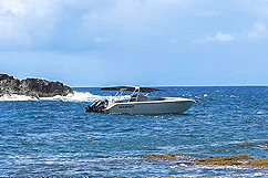 bateau david excursion desirade devant lagon