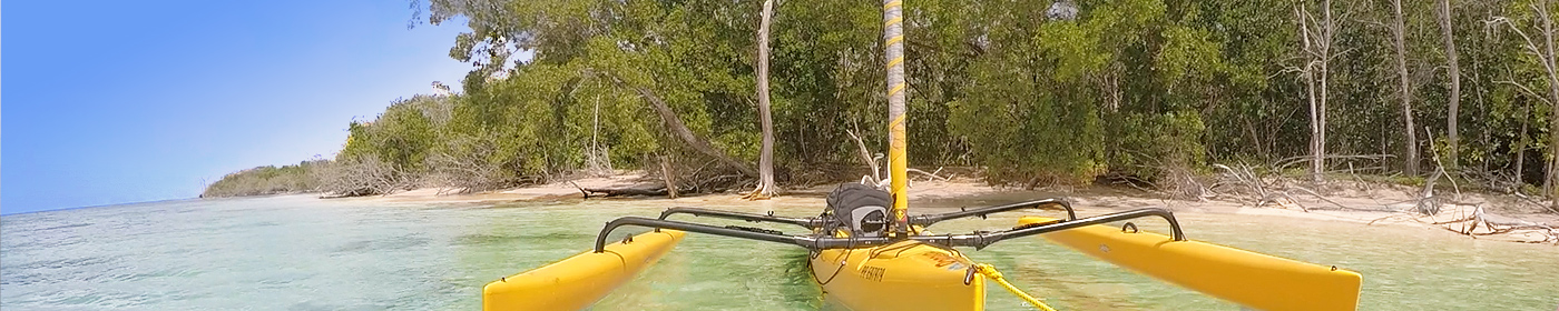 Trimaran kayak à voile